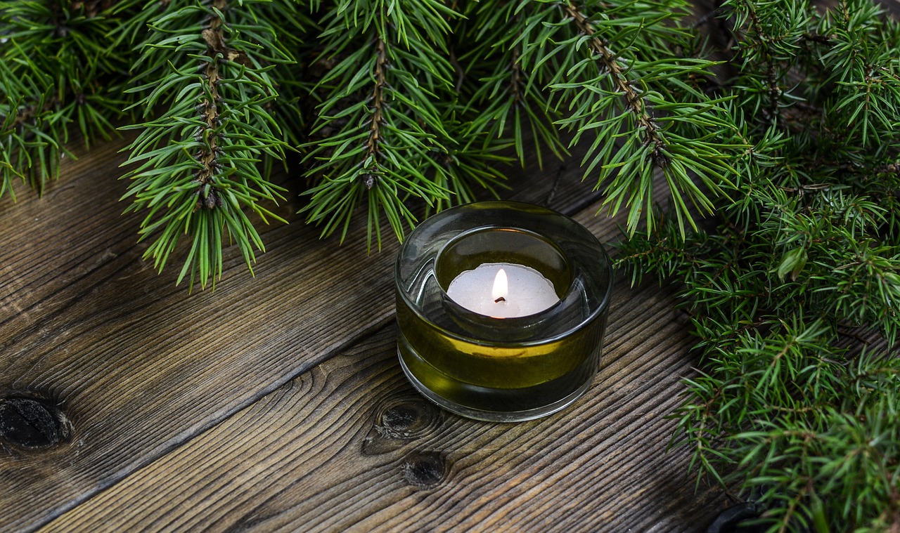 christmas, candle, decoration-2930915.jpg